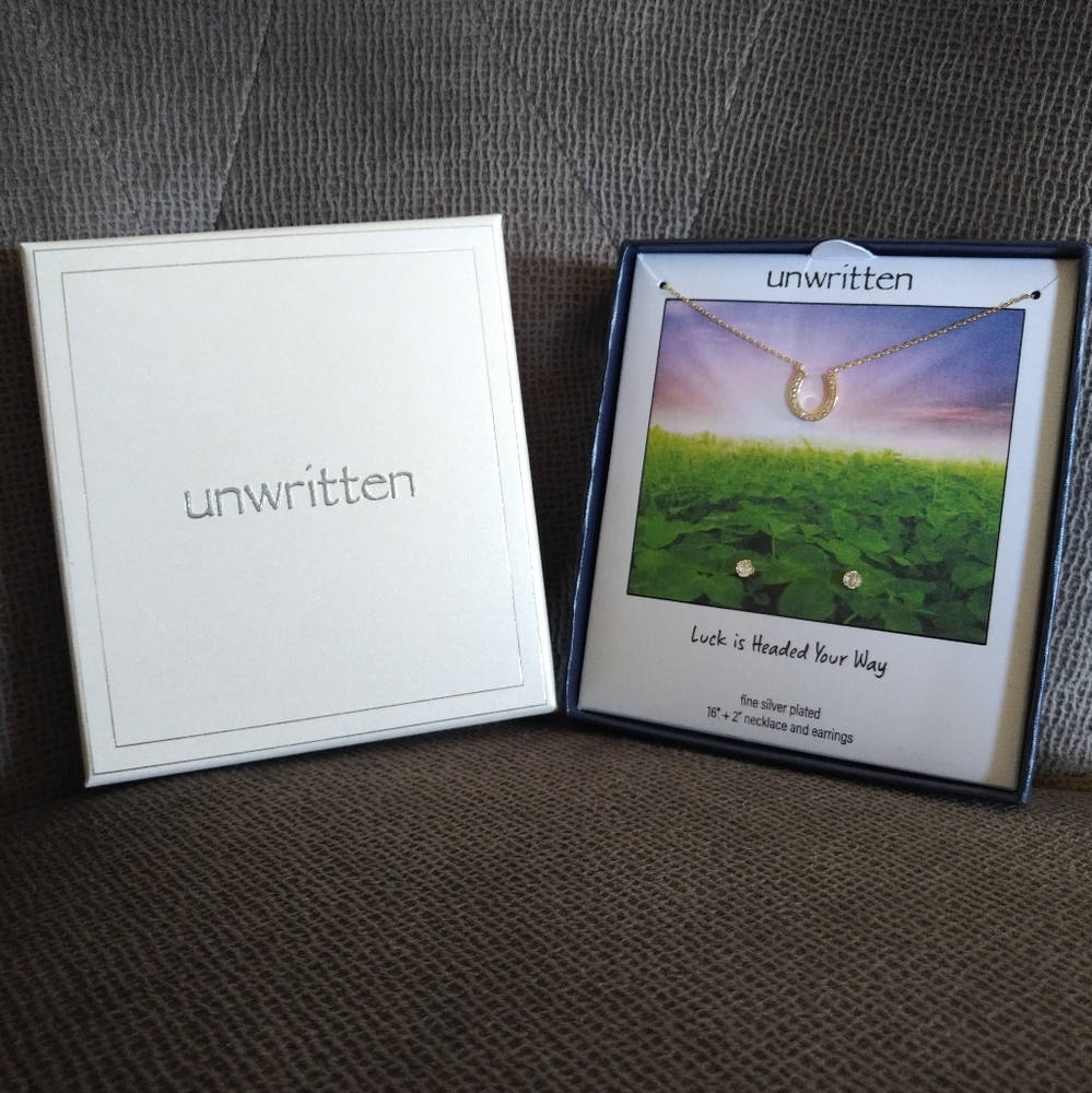Unwritten "Luck🍀is Headed Your Way" Jewelry Set